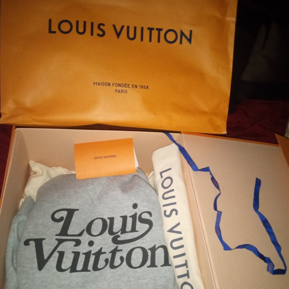 LOUIS VUITTON X NIGO CREWNECK SWEATSHIRT SZ M